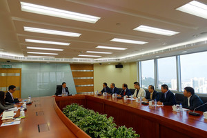 Encontro realizado hoje (dia 7) entre o Secretário para a Economia e Finanças, Leong Vai Tac, e os representantes da Associação de Mediadores de Jogos e Entretenimento de Macau.