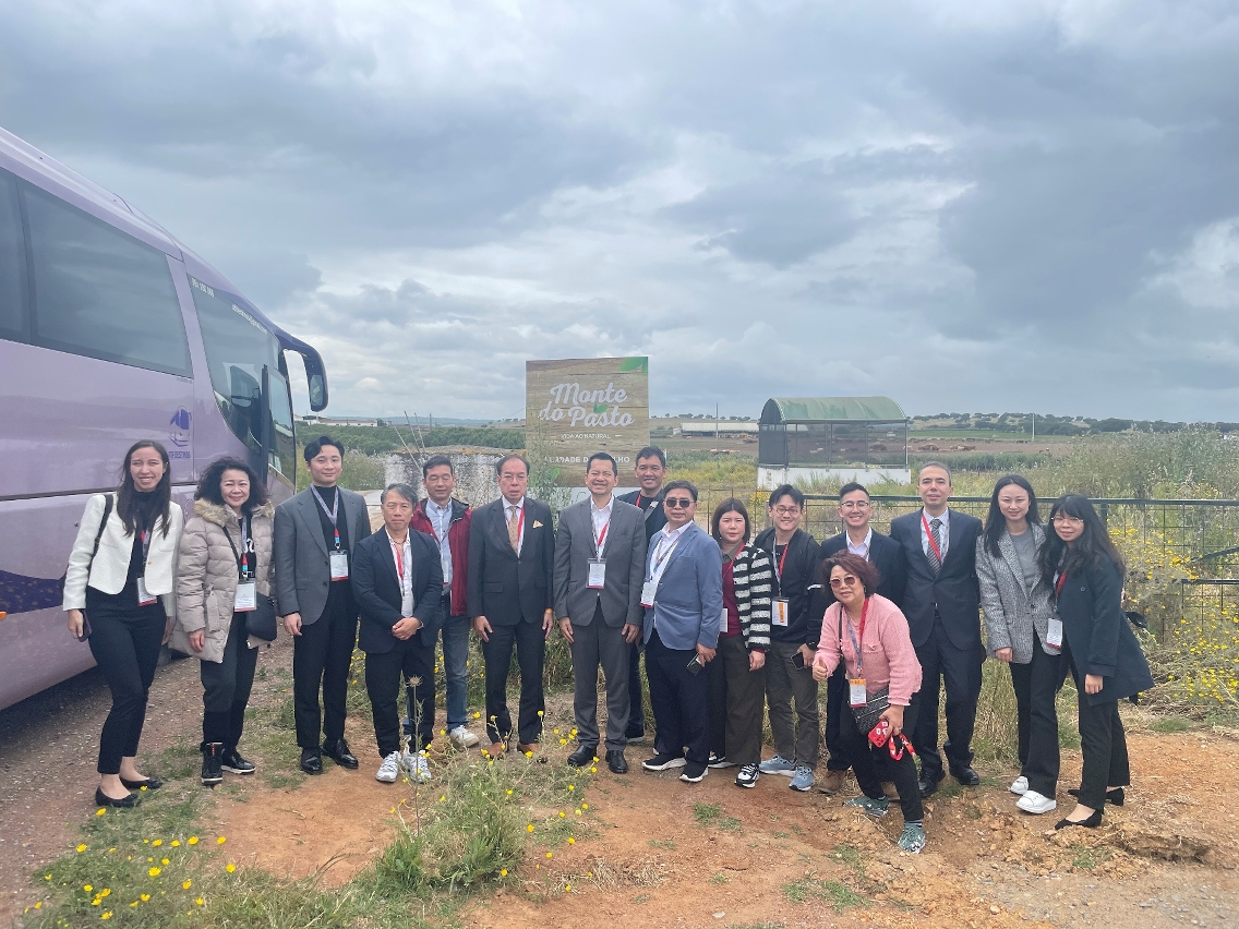 A delegação visitou uma fazenda investida por uma empresa de Macau em Portugal.