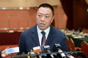 经济财政司司长梁维特接受传媒访问