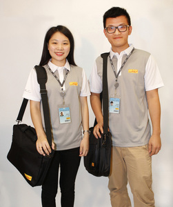 Entrevistadores da DSEC usam novo uniforme de verão