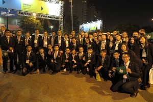 Foto da delegação de Macau após a cerimónia de encerramento do evento