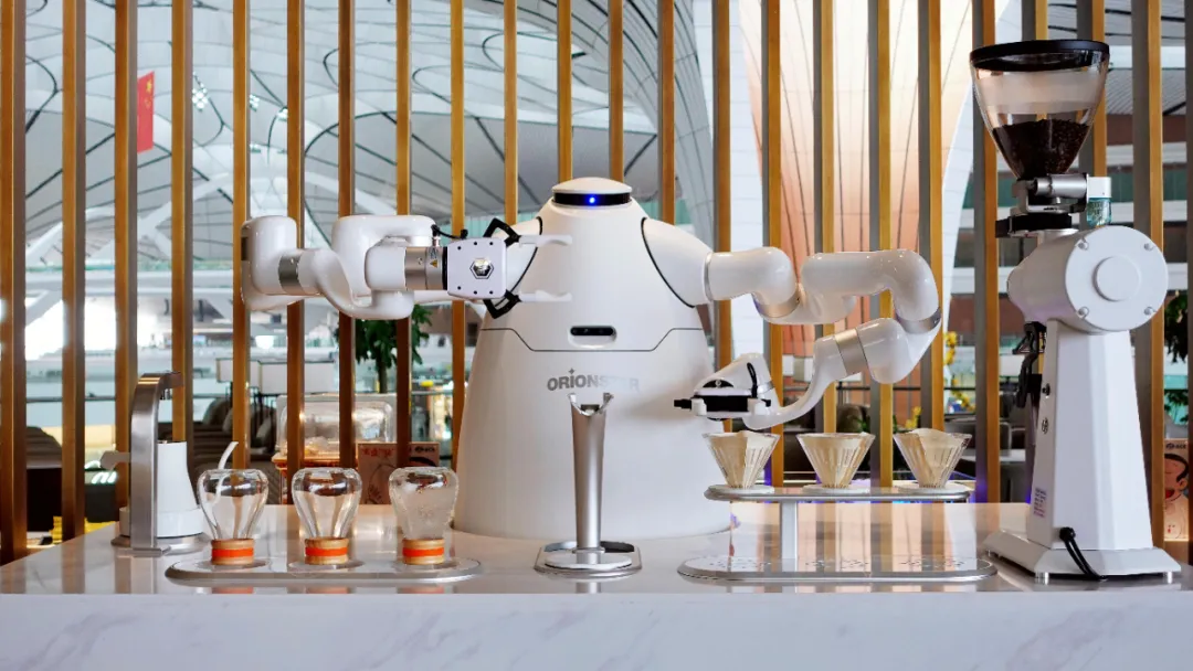 Braço robótico para preparar café